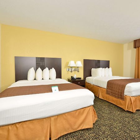 Best Western Elyria Bilik gambar
