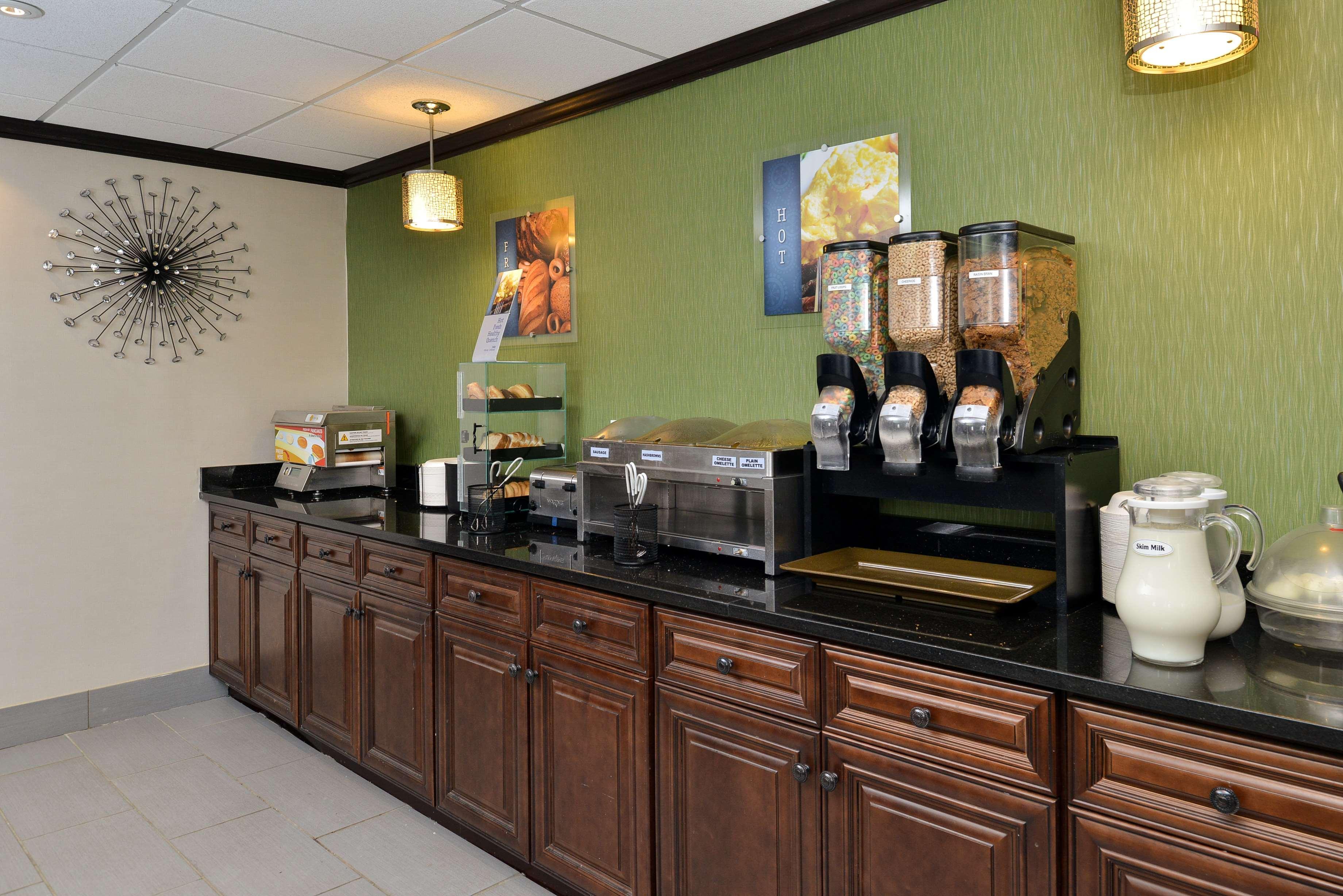 Best Western Elyria Luaran gambar
