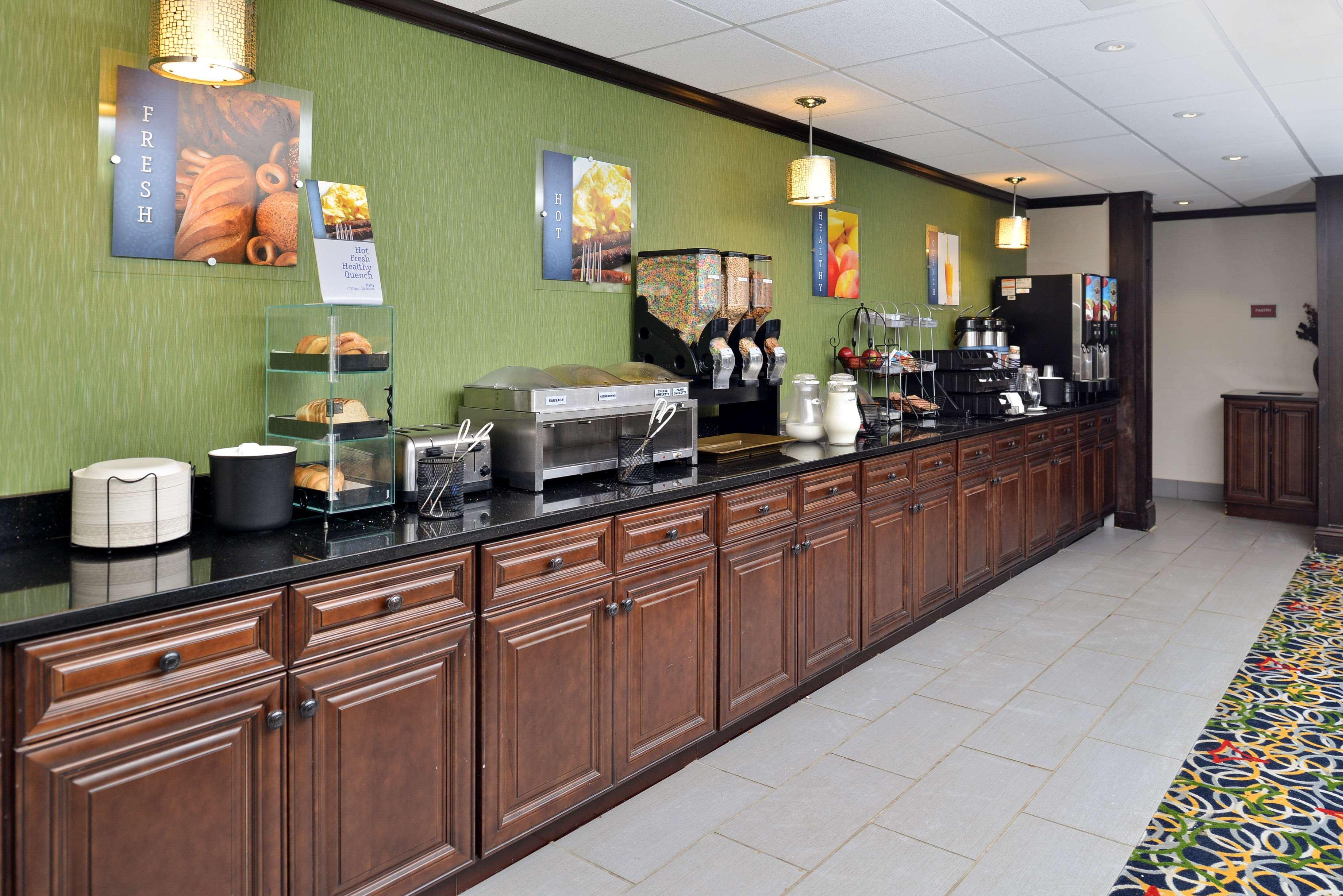 Best Western Elyria Luaran gambar